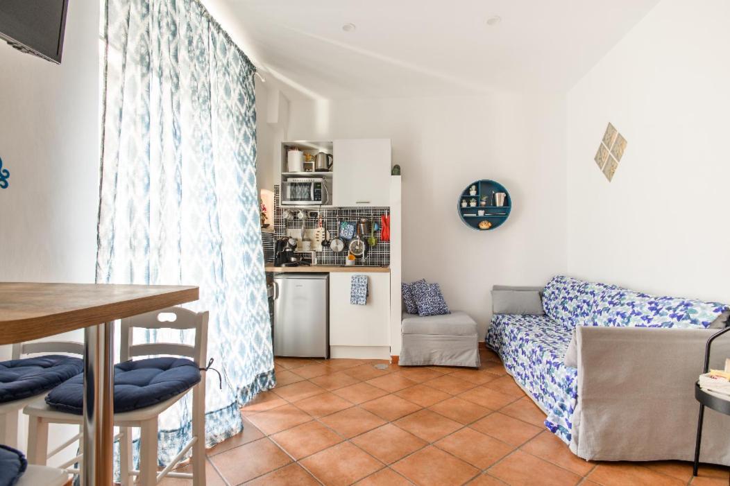 Il Posto Fisso Napoli Apartment Екстериор снимка